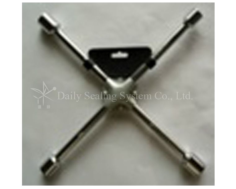 CROSS-HANDLE SOCKET